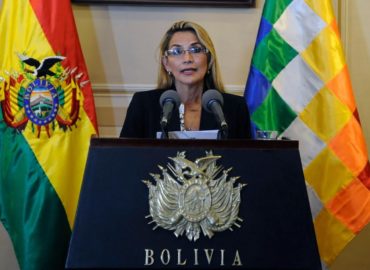 Les États-Unis reconnaissent Jeanine Añez comme présidente par intérim de la Bolivie