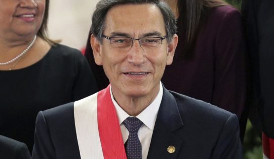 Pérou: le président destitué Vizcarra briguera un mandat de député