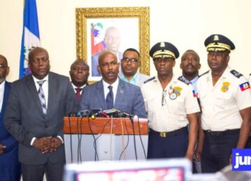 Alix Fils-aimé techniquement incapable, tempête un autre incapable.