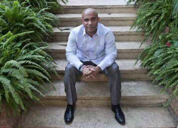 Laurent Lamothe et sa vérité d’adolescente. Partie 1