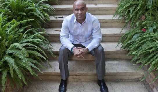 Laurent Lamothe et sa vérité d’adolescente. Partie 1