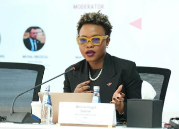 En difficulté, Winnie H. Gabriel cherche le secours de l&rsquo;ange Gabriel